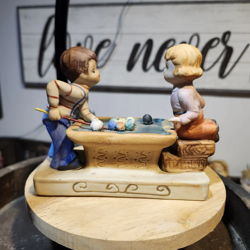 Charming Ceramic Billiards Figurine - Picture 1 of 5